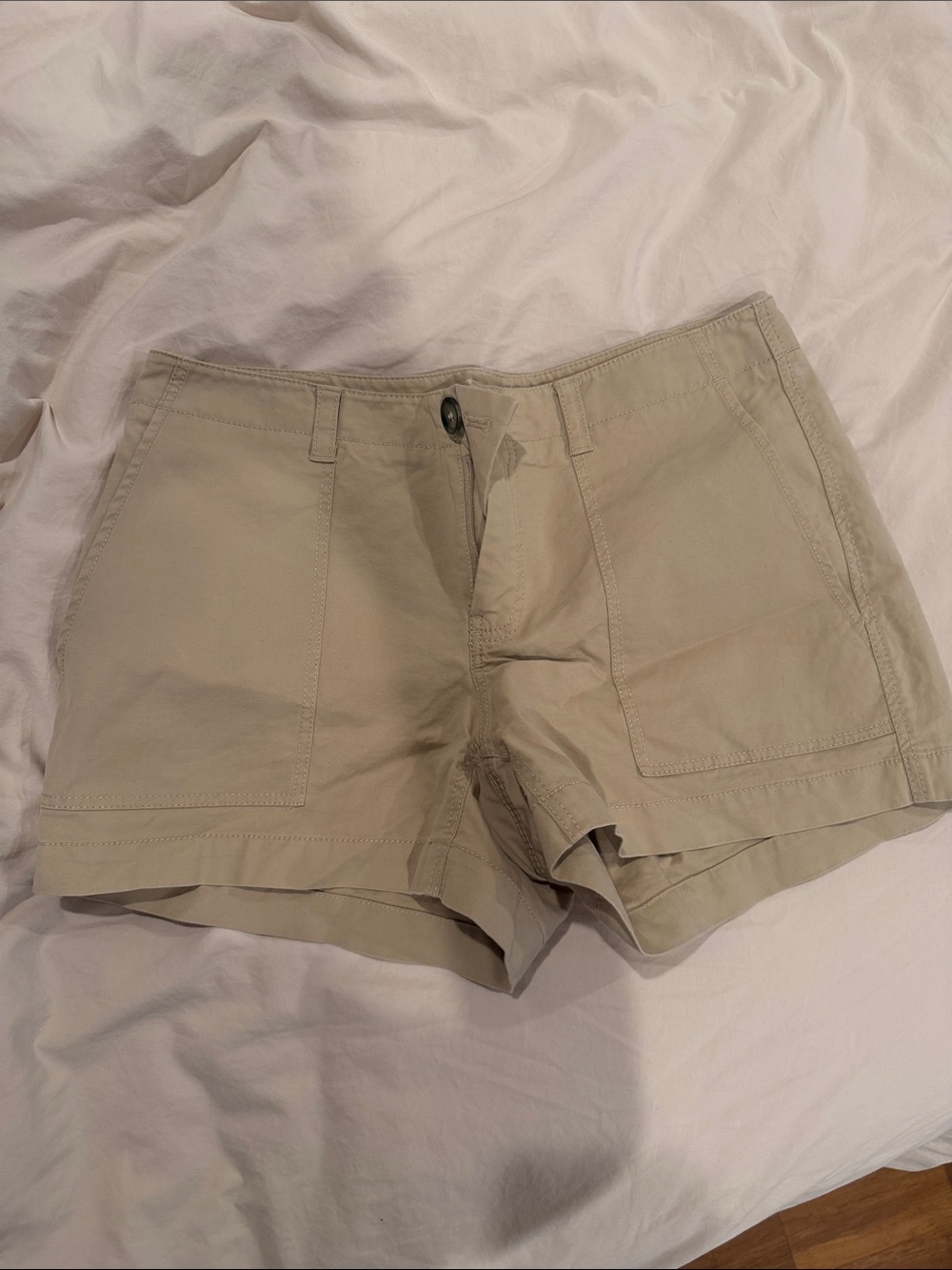 Nordstrom Women’s Beige Utility Shorts